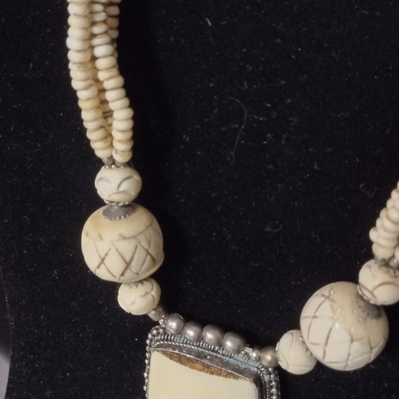 Lot of Vintage Necklaces - Picture 7 of 14